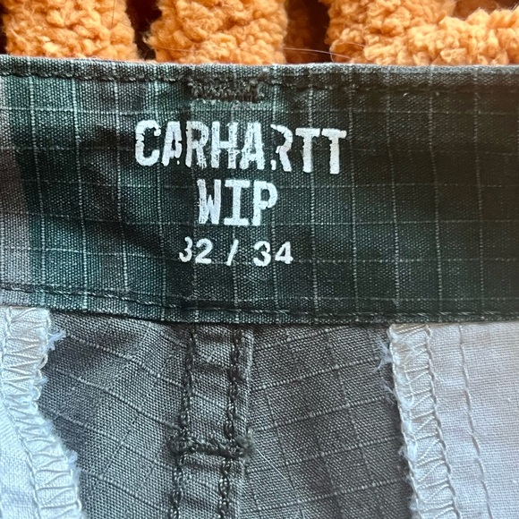 Carhartt WIP Green Camouflage Pants - Picture 4 of 5